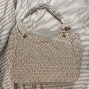 Michael kors vanilla jet set